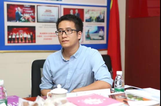 交大安泰EMBA袁主任一行蒞臨社科賽斯暨中國MBA教育網