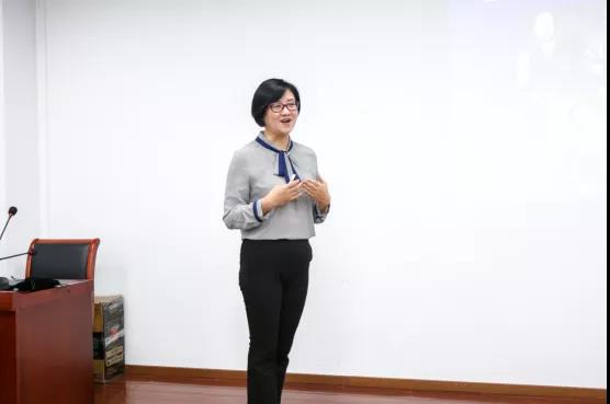 交大安泰EMBA袁主任一行蒞臨社科賽斯暨中國MBA教育網