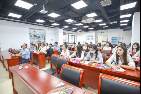 交大安泰EMBA袁主任一行蒞臨社科賽斯暨中國MBA教育網