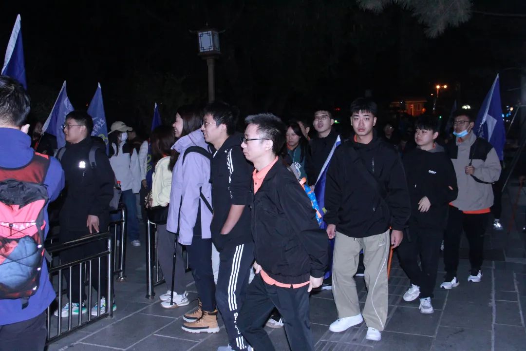 我們一起，頂峰相見(jiàn) 